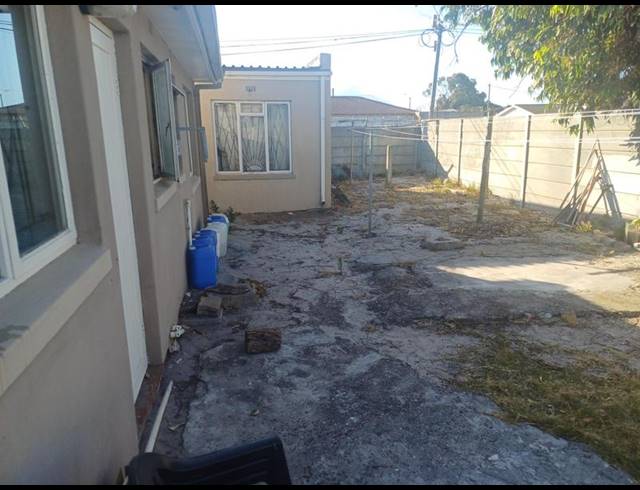 2 BEDROOM HOUSE FOR SALE IN GRASSY PARK